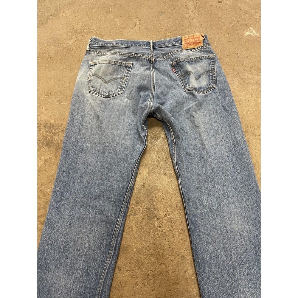 Levis 501 Jeans Mens 36x29 Light Wash Blue Straight Leg Button Fly Distressed - Picture 14 of 16